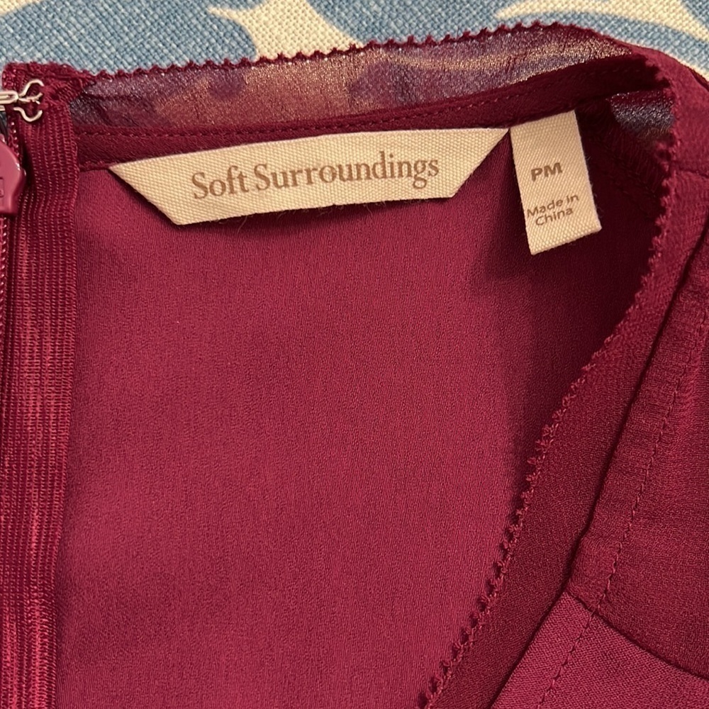 Soft Surroundings PM purple Blouse Tank top Zipper on the back - Picture 7 of 8